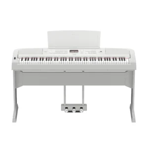 Yamaha DGX670 W